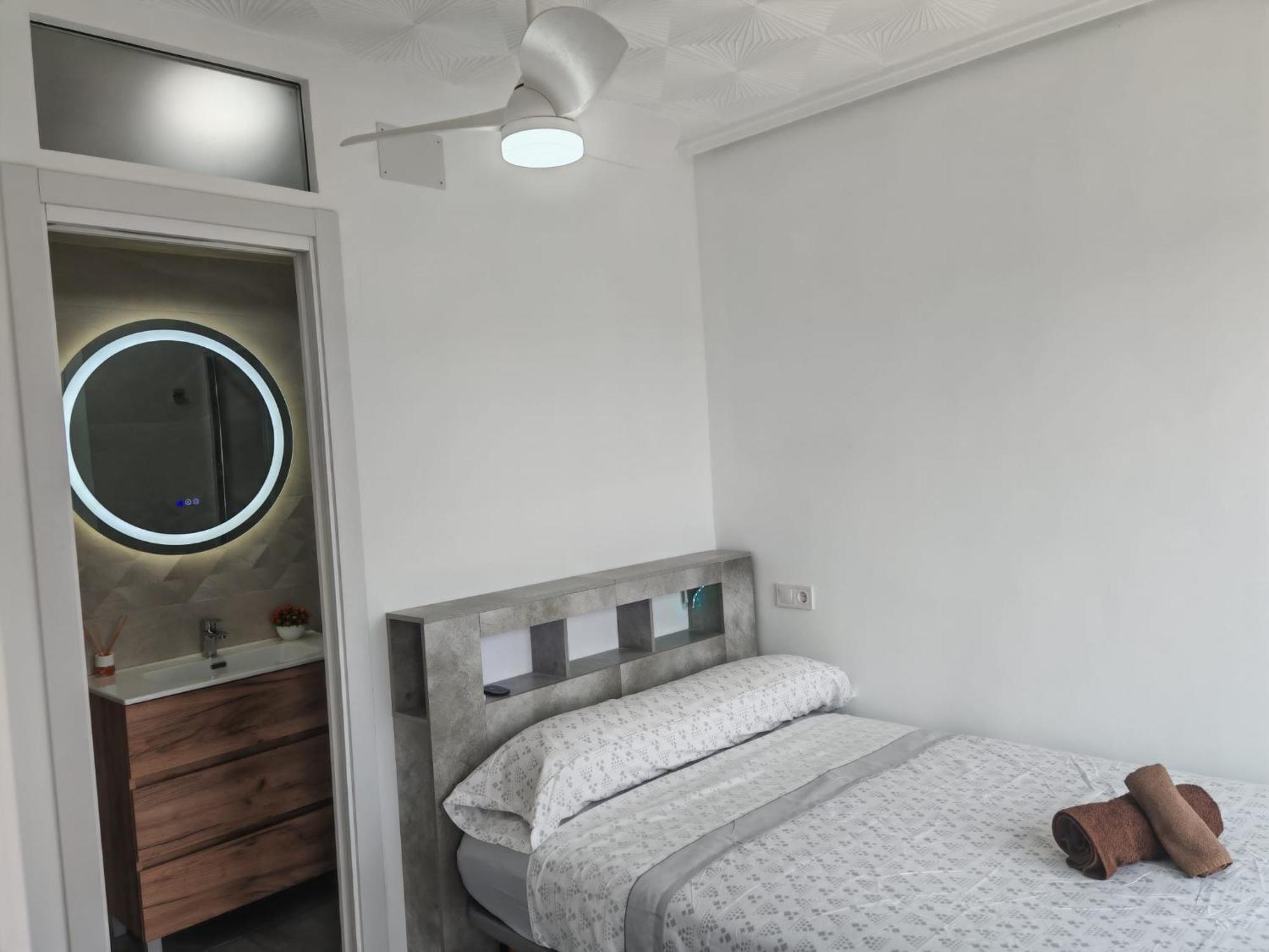 Apartmentsuitespain Atic Panoramic Beach Valencia Eksteriør billede